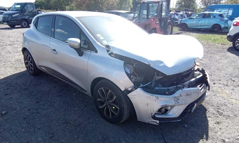 RENAULT CLIO IV 1,5 DCI accidenté