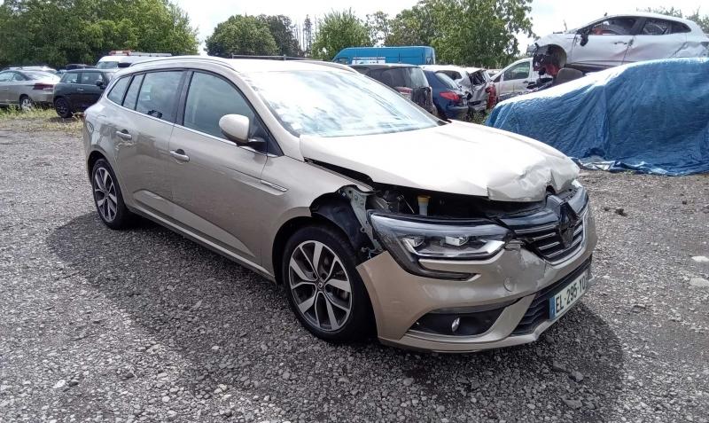 RENAULT MEGANE IV 1,2 TCE 130 INTENS accidenté
